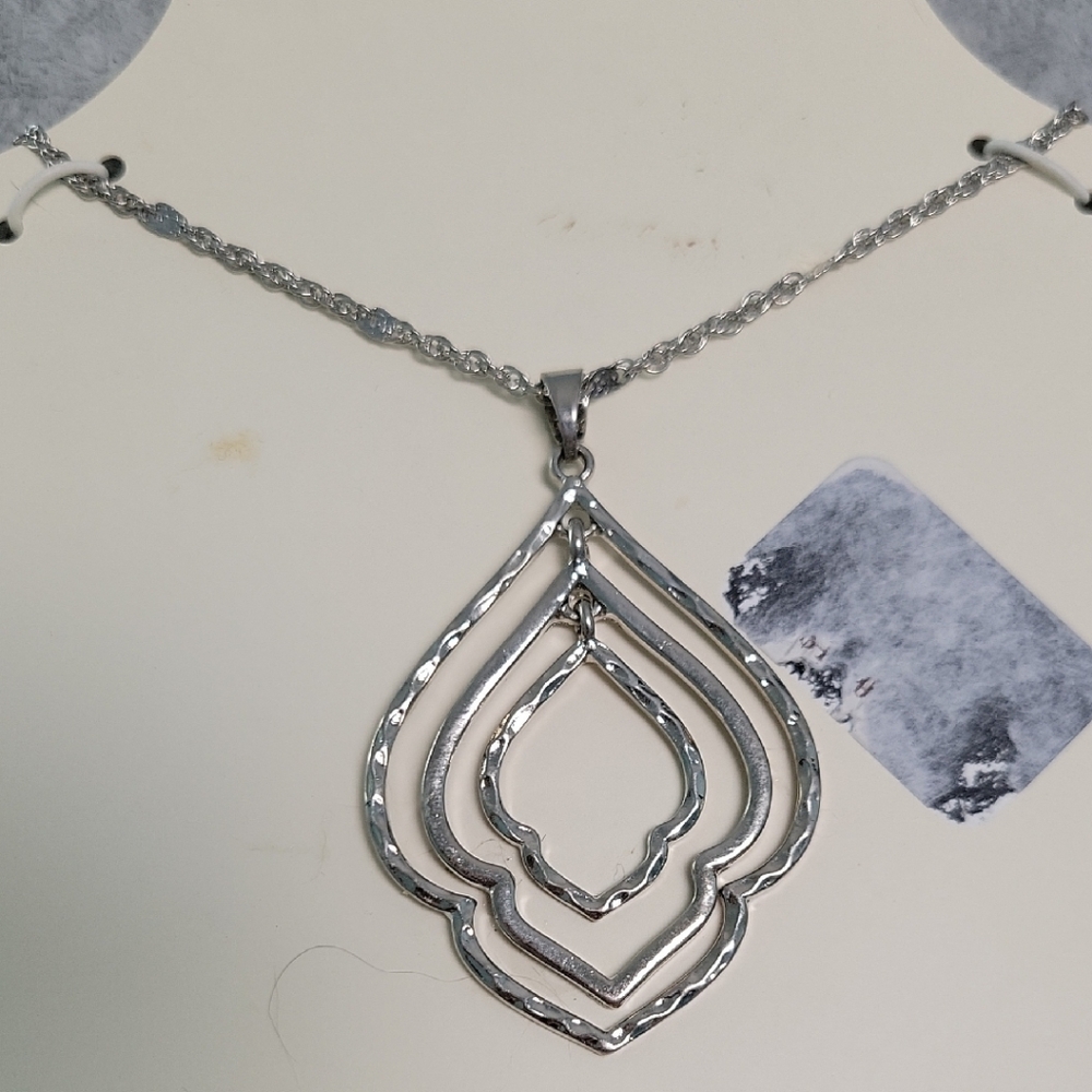 Sale 3 For $20. Elegant Silver Pendant Necklace